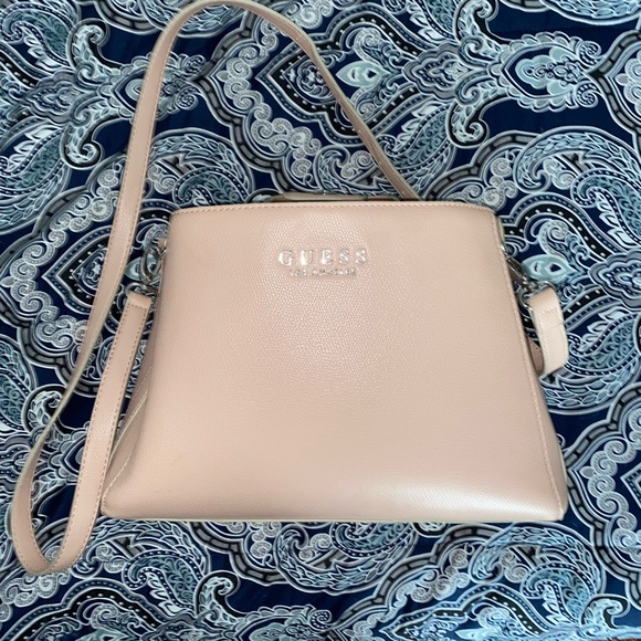 GUESS handbag - Picture 2 of 9